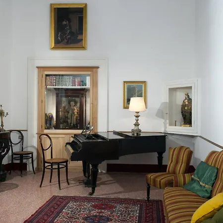 Apartment Domus Decumana Naples